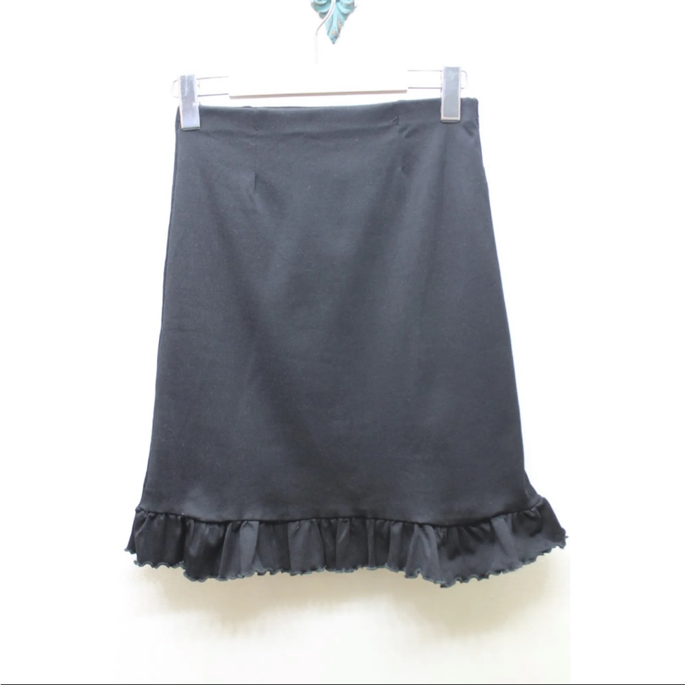 Liz Wear Women Skirt Black Mini Skirt Ruffles Garter 24 Inches Sexy Stretch